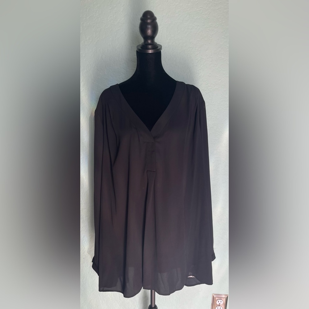 Elegant Black V-Neck Blouse